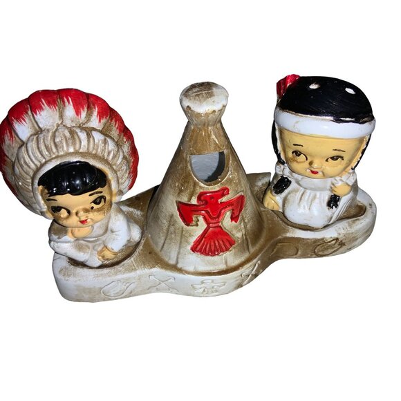 Native Americans and Teepee Salt and Pepper 3 piece Shaker Set vintage - Picture 5 of 16